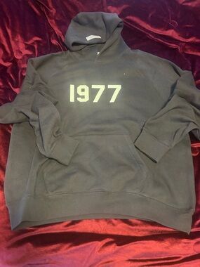 Men's Essentials  1977  Hoodie - Charcoal